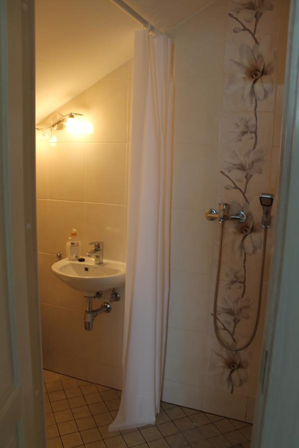 Viesu Nams Amrai Hotel Ventspils Buitenkant foto